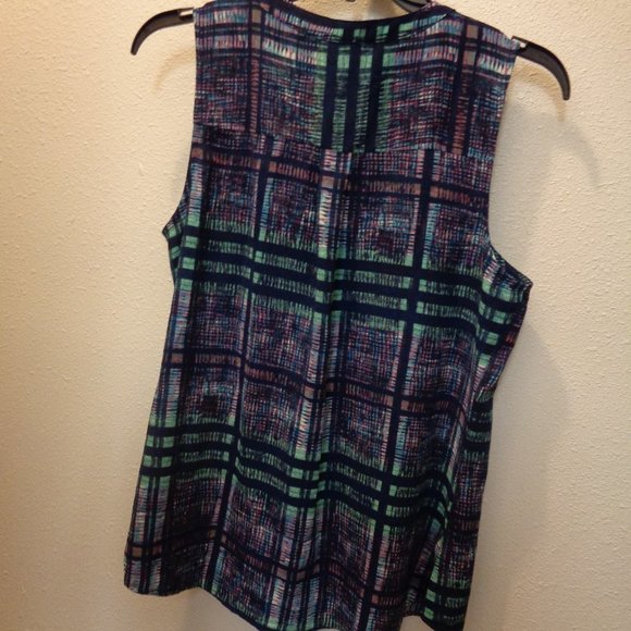 APT. 9 Tank Top With Zipper Size Medium - Picture 10 of 10